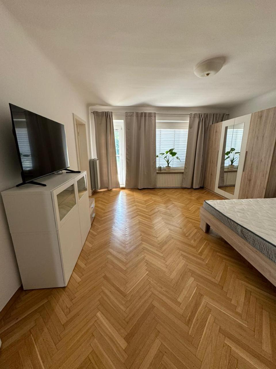 Maximo Apartments - Free Parking Μαριμπόρ Εξωτερικό φωτογραφία